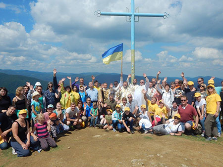 Владика Дмитро на міжнародному з'їзді лідерів Руху «Подружні зустрічі» в Яремчі