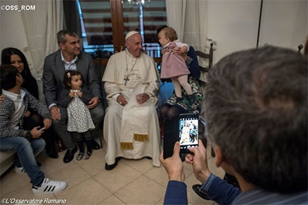На завершення Святого Року Папа зустрівся зі священиками, які залишили служіння