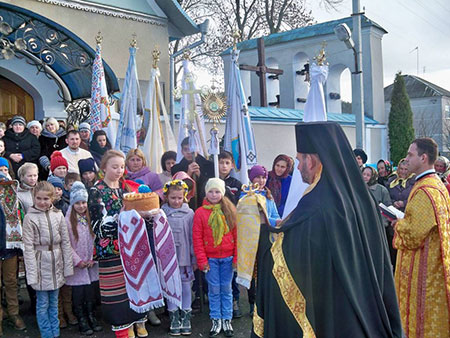 Посвята іконостасу в селі Ланівці