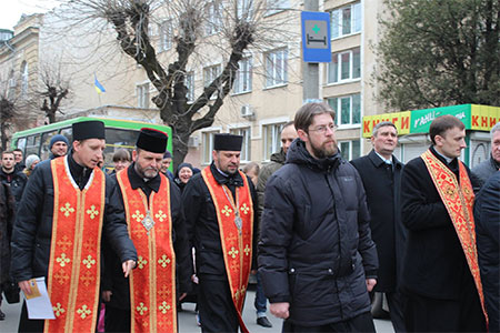 Владика Дмитро прийняв участь в Марші за збереження життя і сімейних цінностей