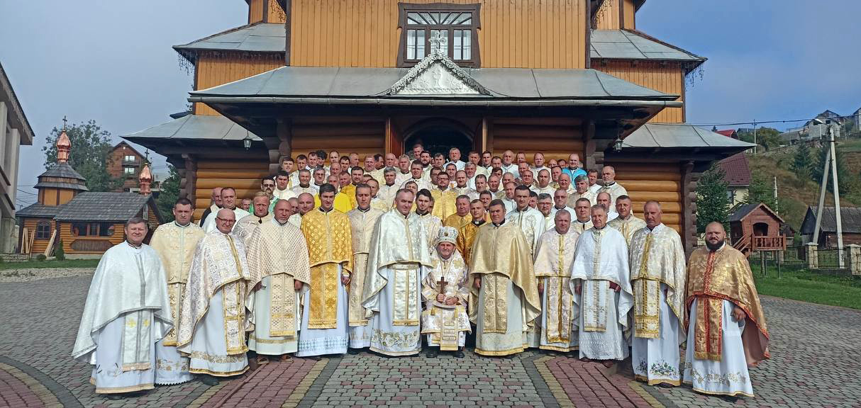 В Карпатах проходять реколекції для священників Бучацької єпархії