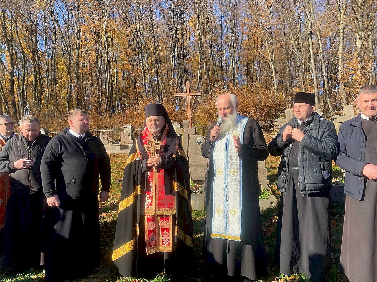 Заупокійна Архиєрейська Божественна Літургія в Погінському монастирі