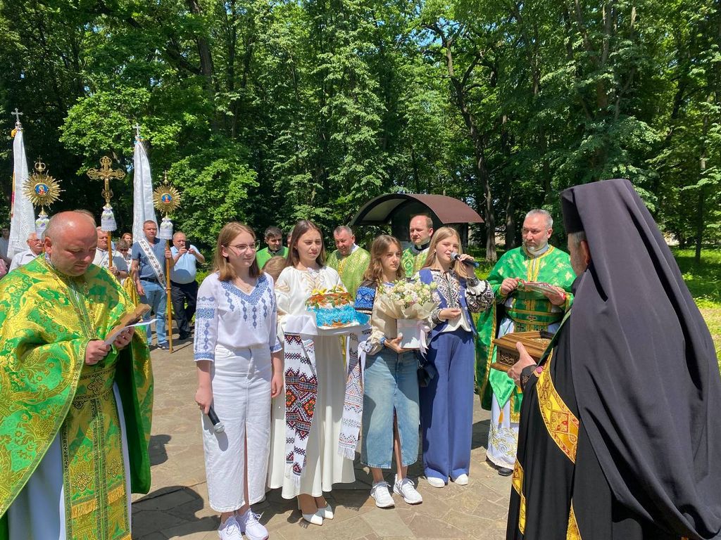 Храмовий празник на парафії Зіслання Святого Духа смт. Заводське