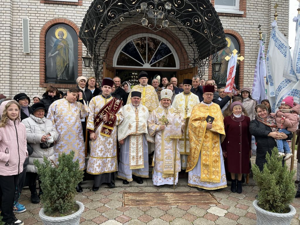 Архиєрейська Божественна Літургія з нагоди 30-ї річниці побудови храму  в с. Констанція